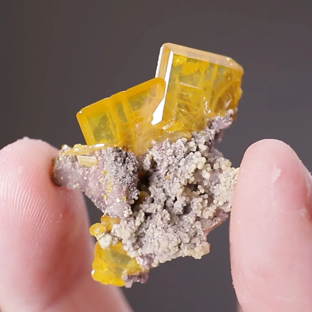 Wulfenite with Mimetite - image 2