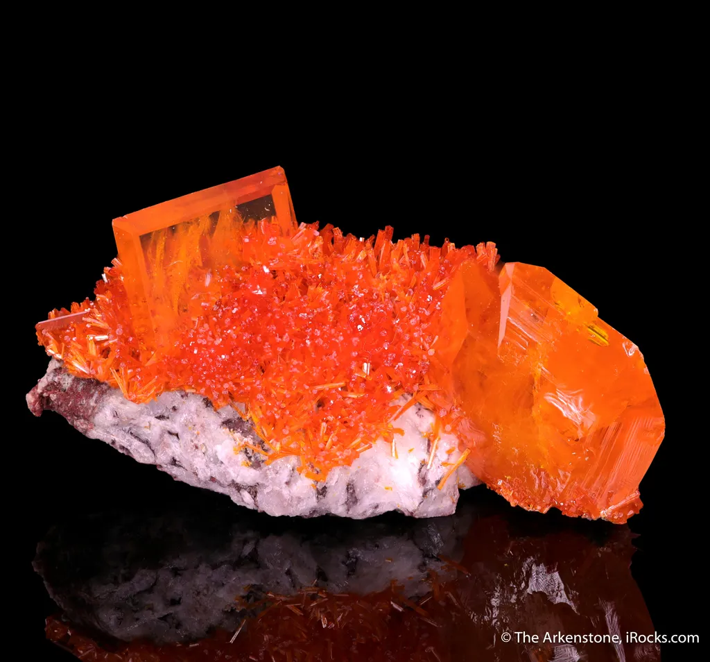 Wulfenite with Mimetite - image 3