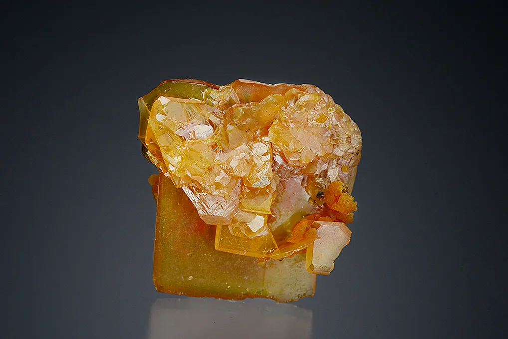 Wulfenite with Mimetite - image 4