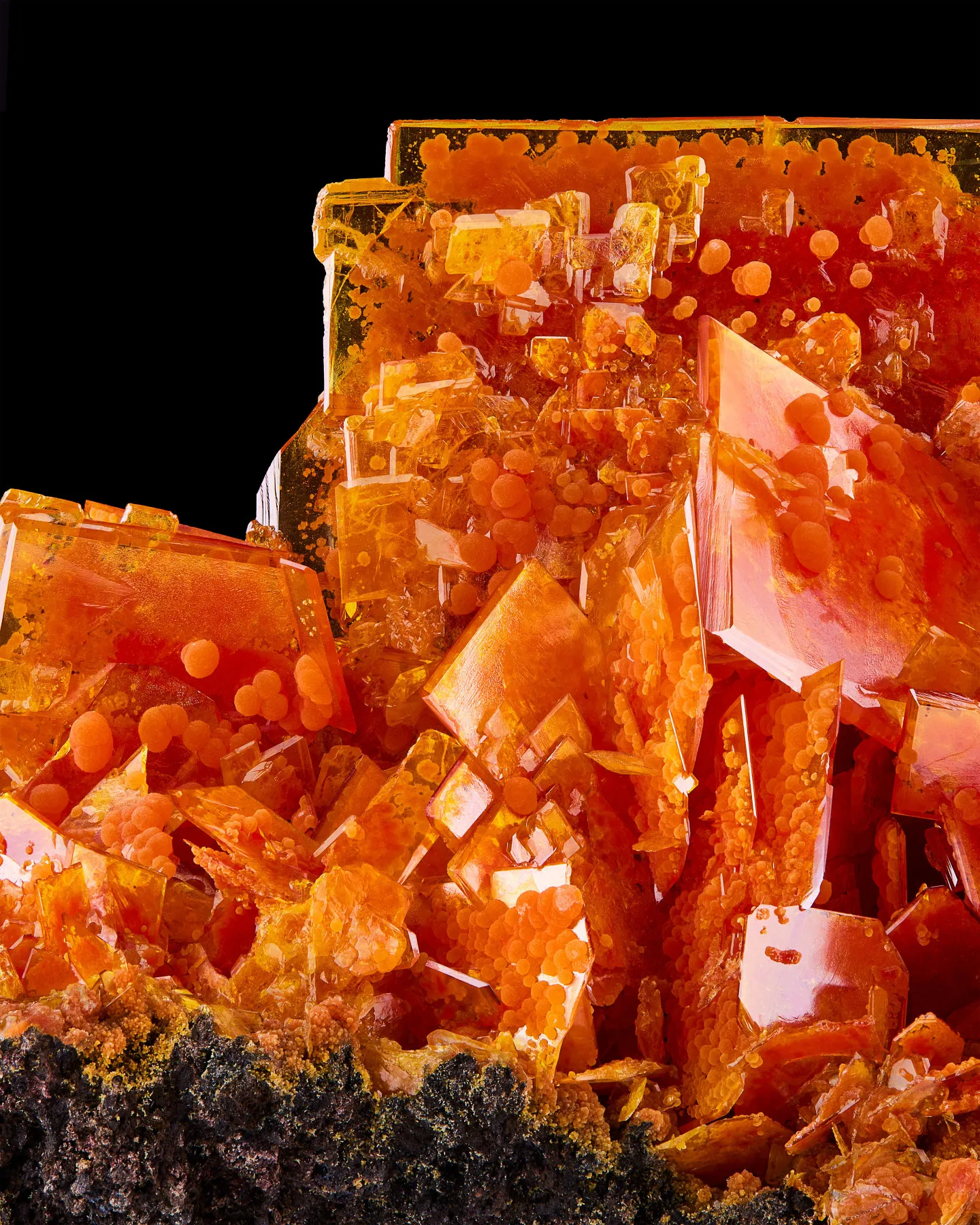 Wulfenite with Mimetite - image 3
