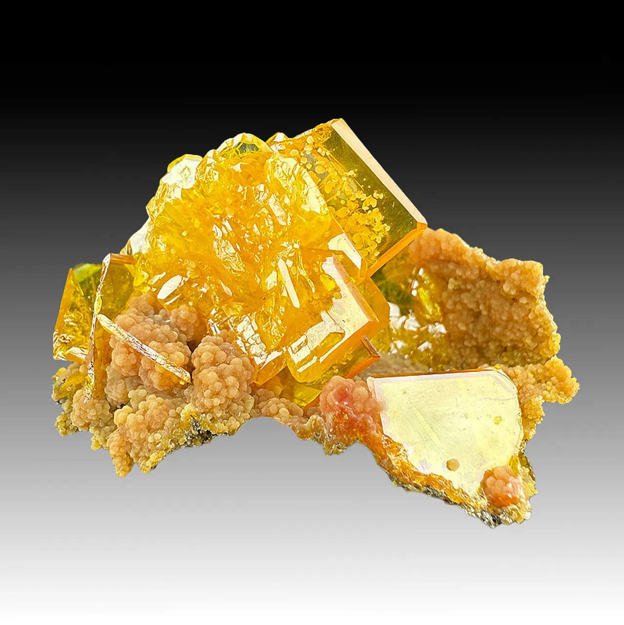 Wulfenite with Mimetite - image 1