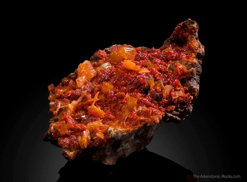 Wulfenite with Mimetite - image 4