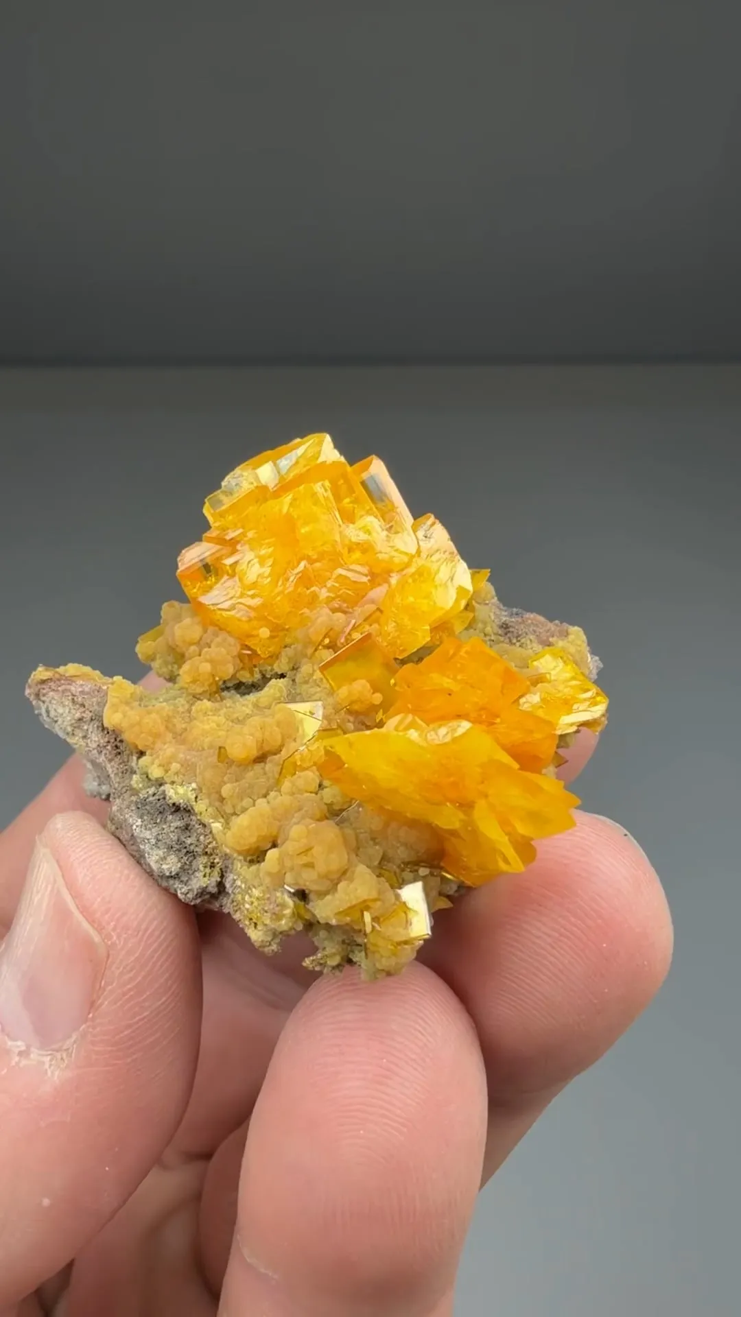 Wulfenite with Mimetite - image 2