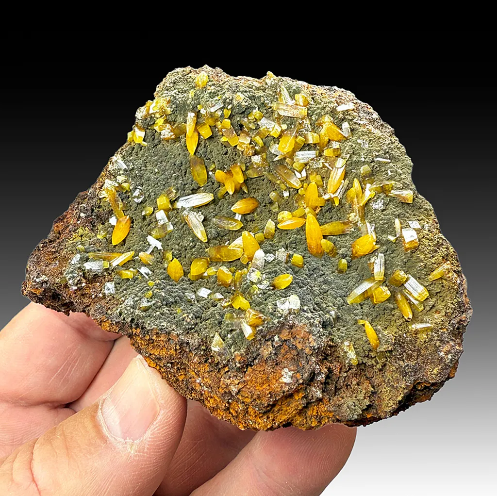 Wulfenite with Mimetite image