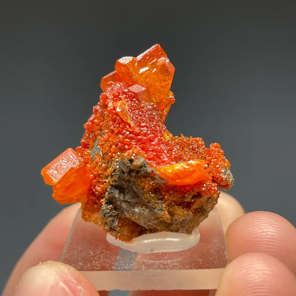 Wulfenite with Mimetite image
