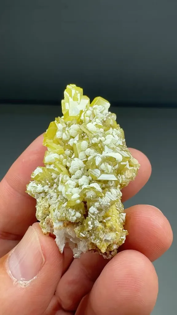 Wulfenite with Phosphohedyphane (WUL-0017) image
