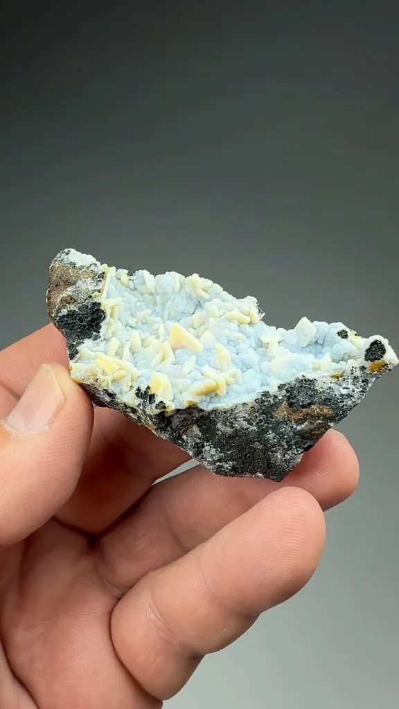 Wulfenite with Quartz - image 2