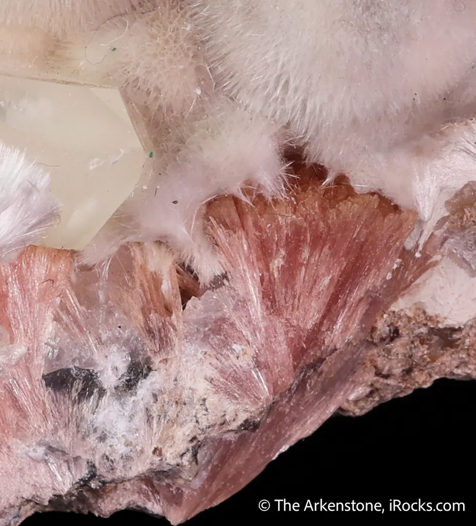 Xonotlite with Inesite - image 4