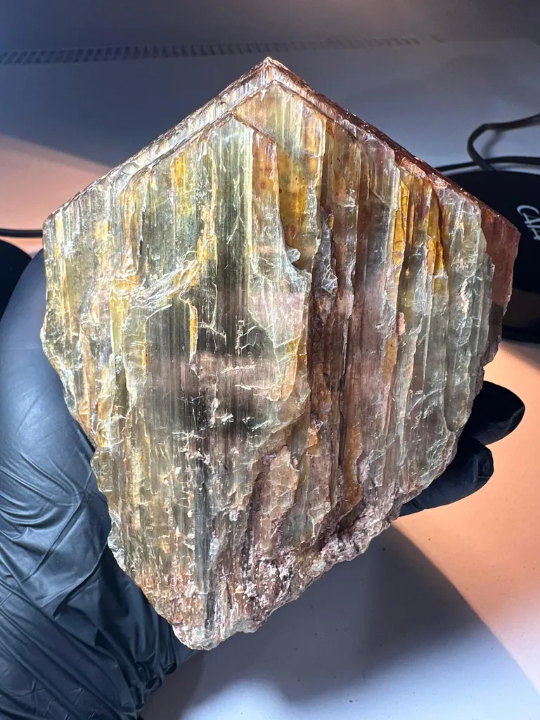 XXL Natural V Shape Diaspore Crystal 1.83kg Rare Turkish Twin Specimen - image 6