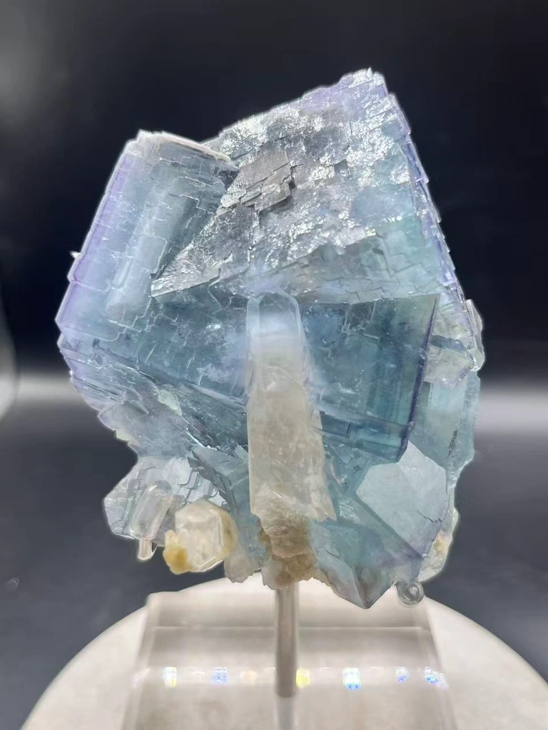 Yaogangxian Blue‑Purple Phantom Fluorite with Quartz, Hunan, China - image 3