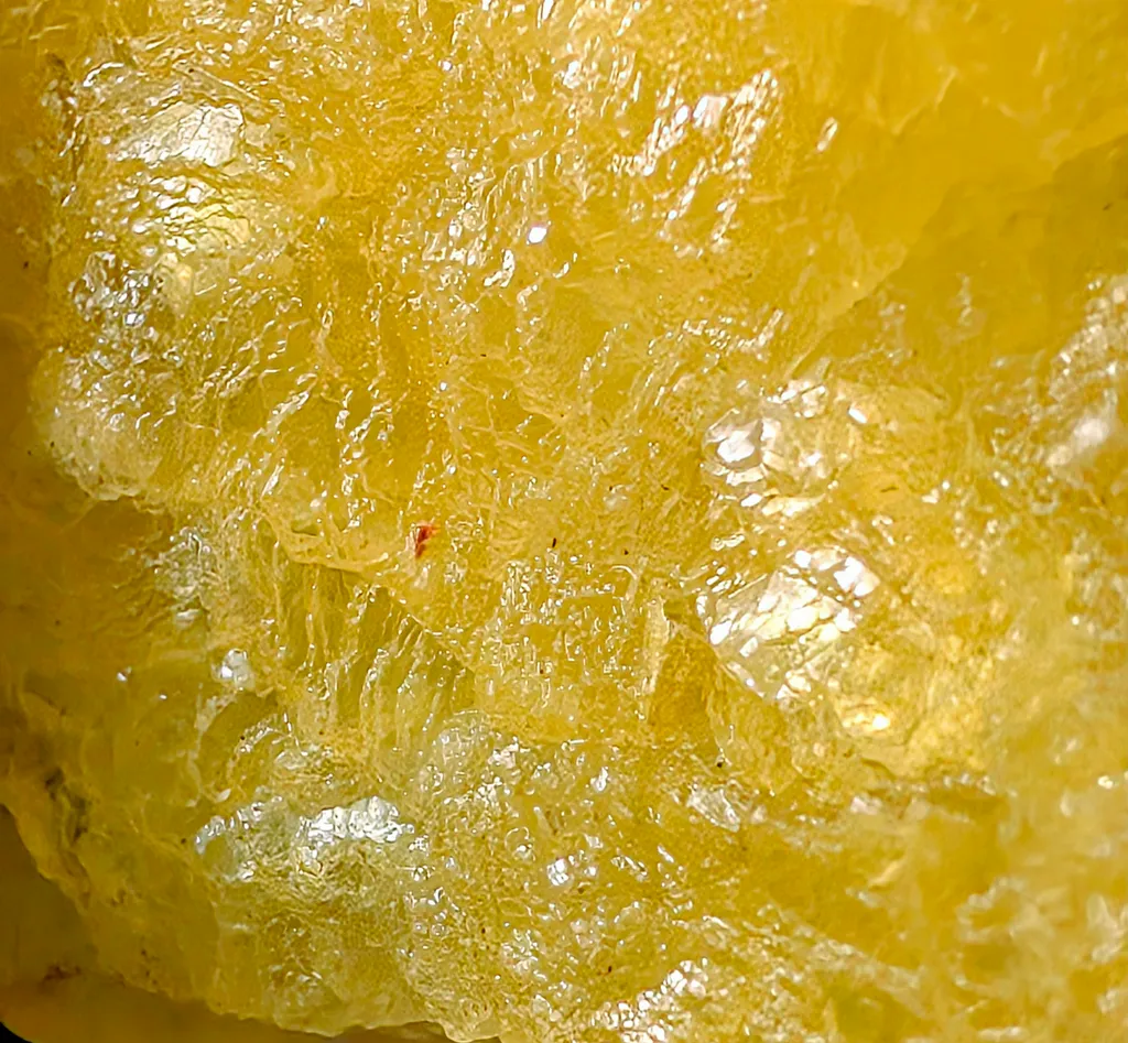Yellow Brucite with Cluster of Concentric Radial Growth - image 4