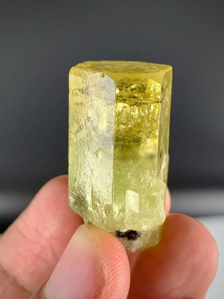 Yellow Heliodor var Beryl Crystal from Skardu Pakistan - image 6