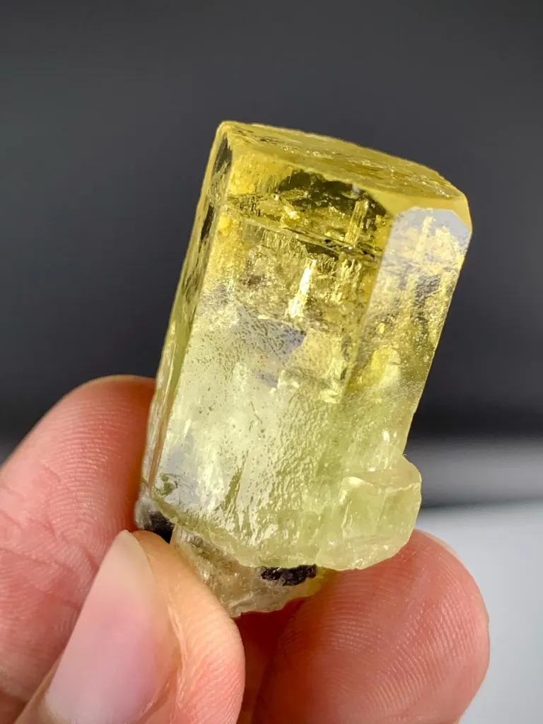 Yellow Heliodor var Beryl Crystal from Skardu Pakistan - image 3