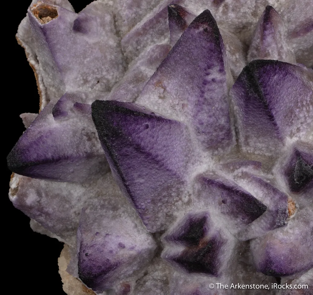 Yttrofluorite on Calcite with oriented patterns - image 2