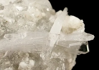 Yugawaralite, Gyrolite, Quartz - image 5