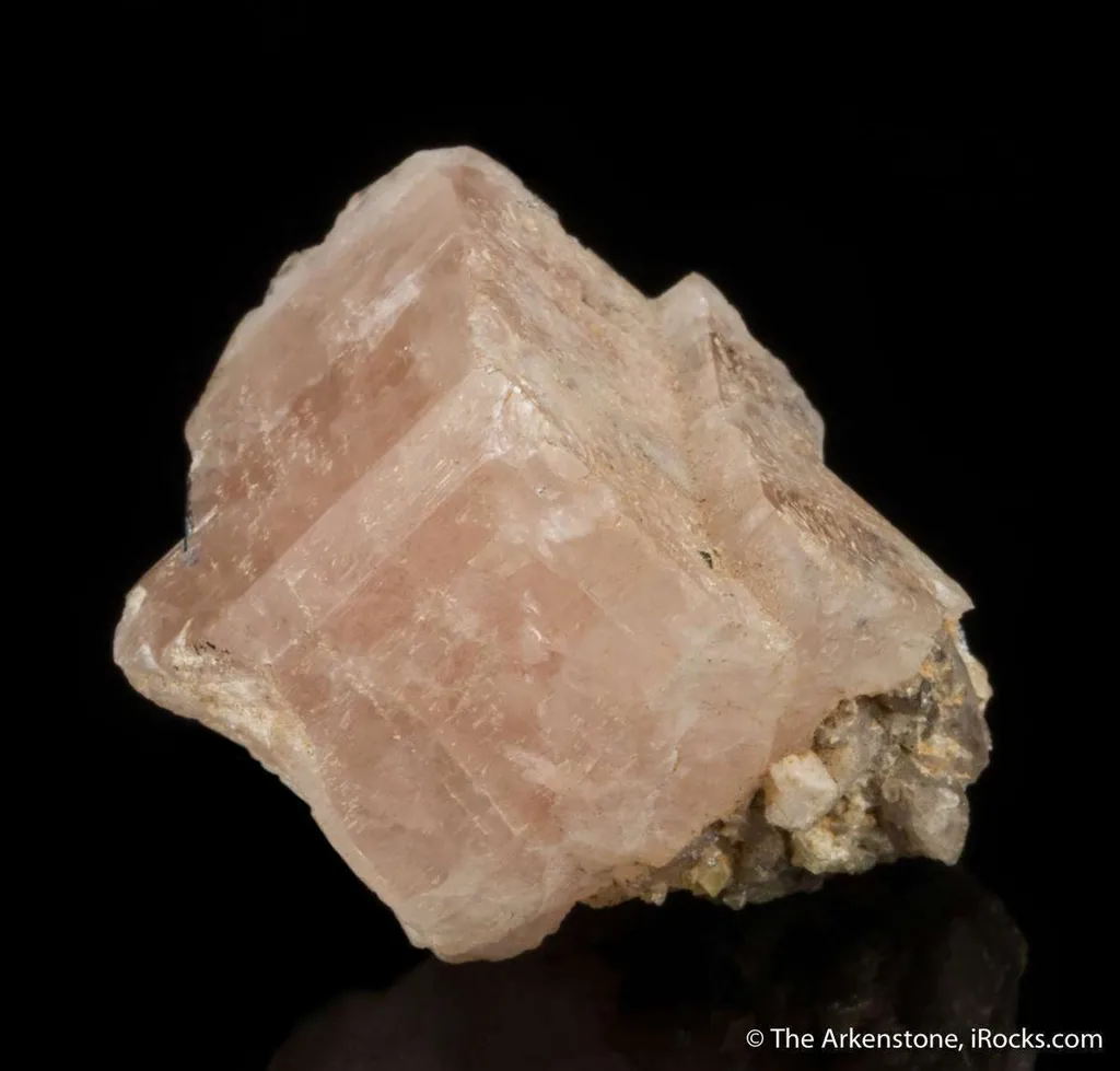 Zektzerite image