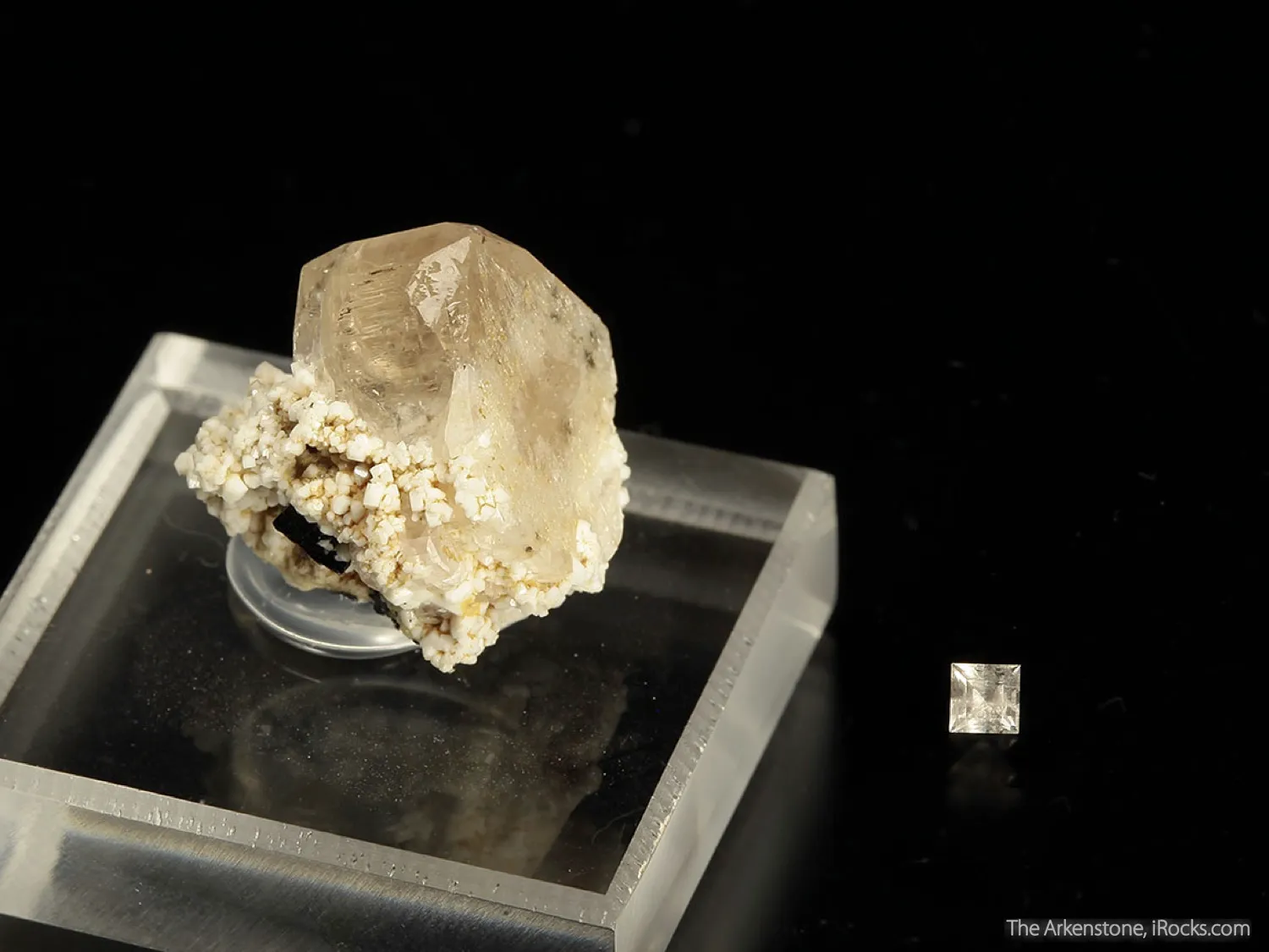 Zektzerite (rough and cut set) - image 1