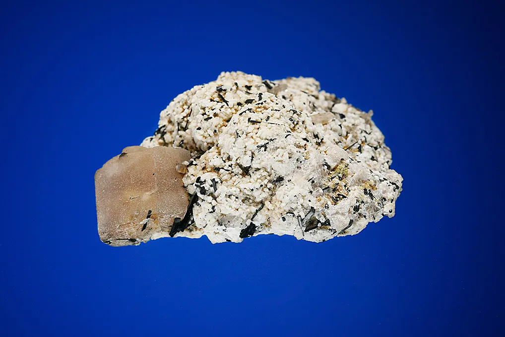 Zektzerite (type locality ) - image 2