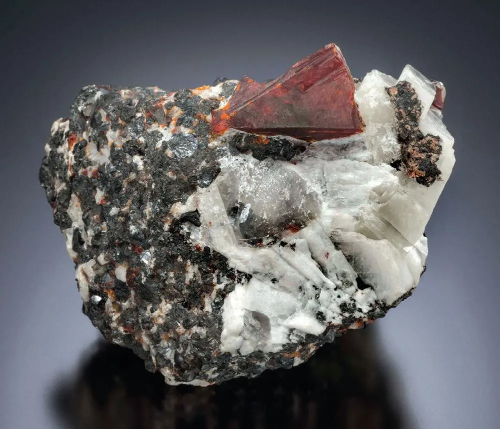 Zincite, Calcite, Franklinite image