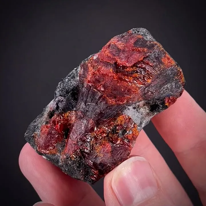 Zincite (co-type locality) on Franklinite - image 2