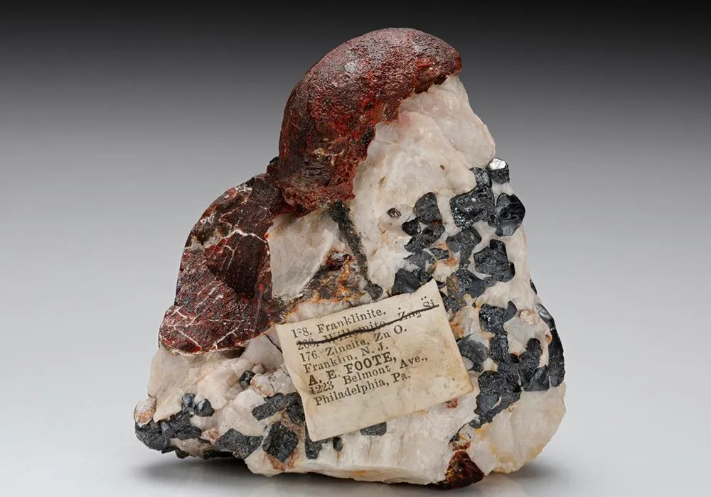 Zincite, Franklinite and Calcite image