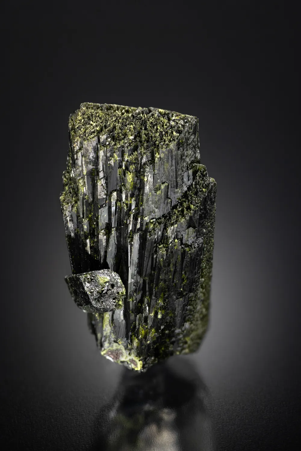 Zincolivenite - image 1