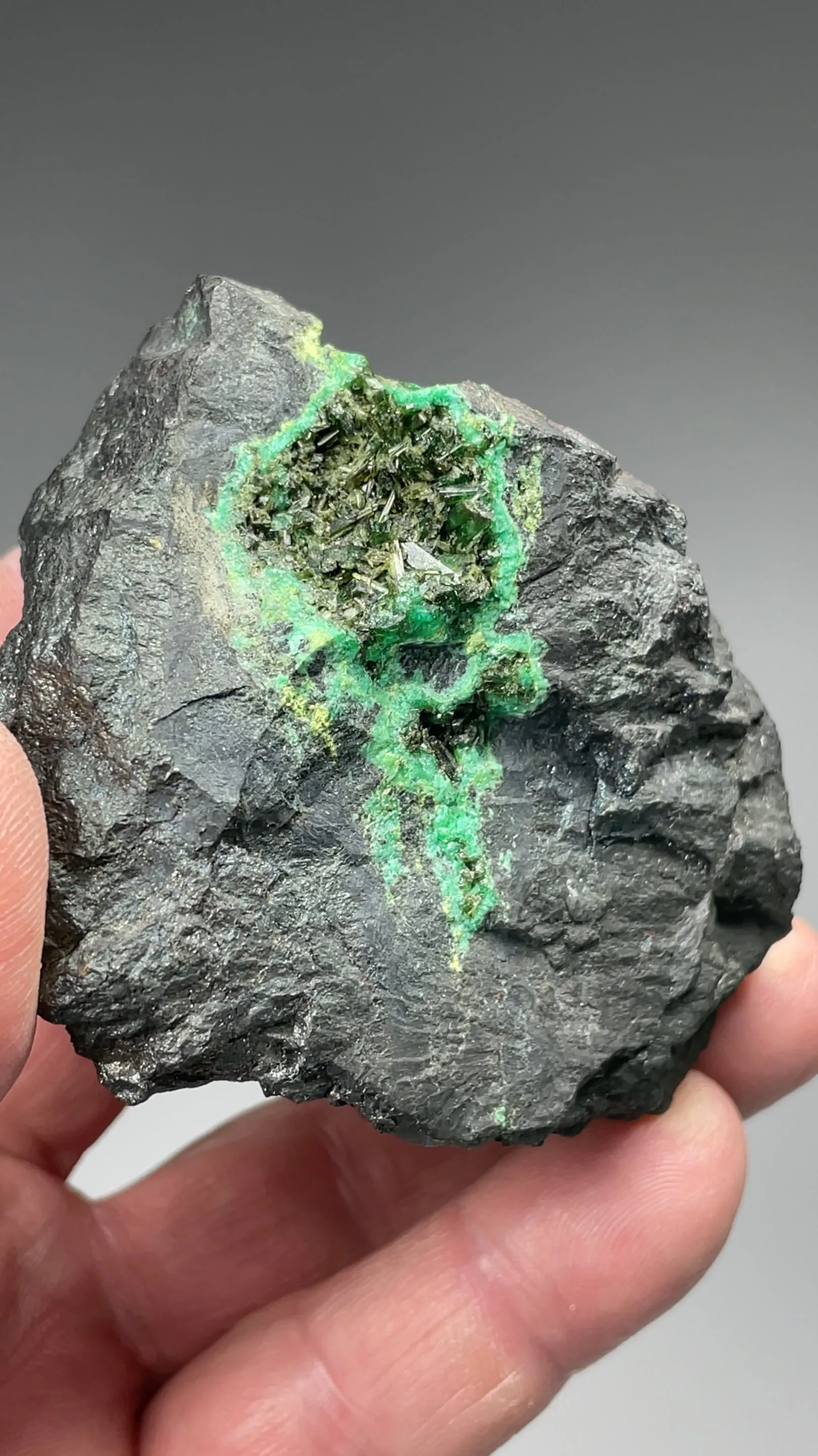 Zincolivenite - image 2