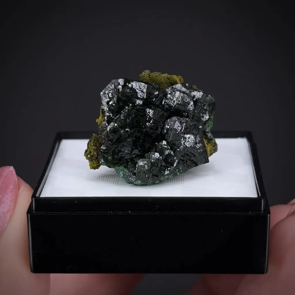 Zincolivenite - image 2