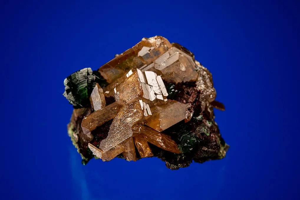 Zincolivenite on Wulfenite image