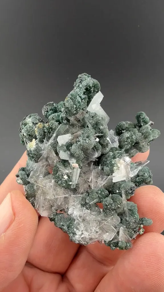 Zincolivenite with Barite - image 2