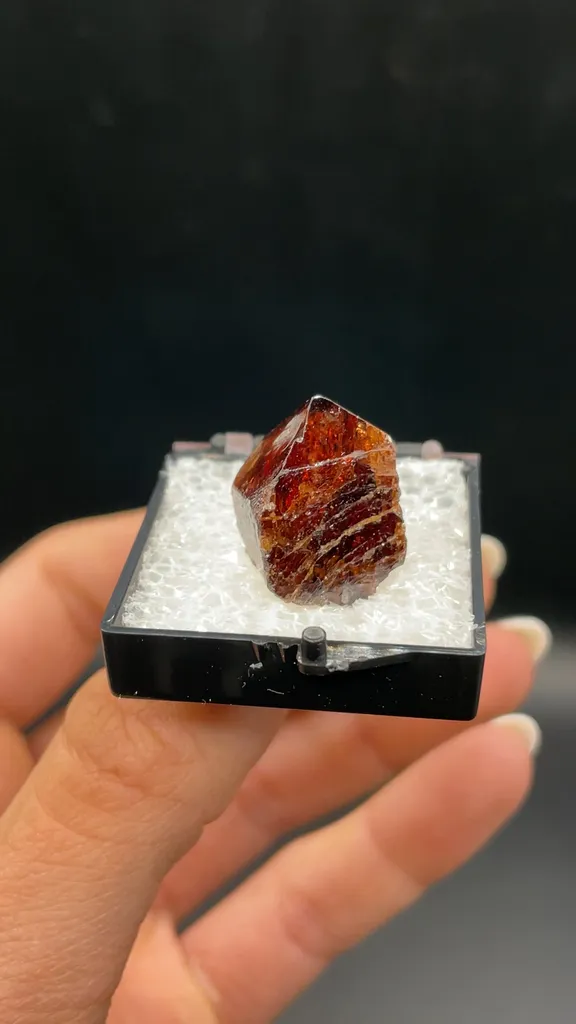 Zircon - image 2