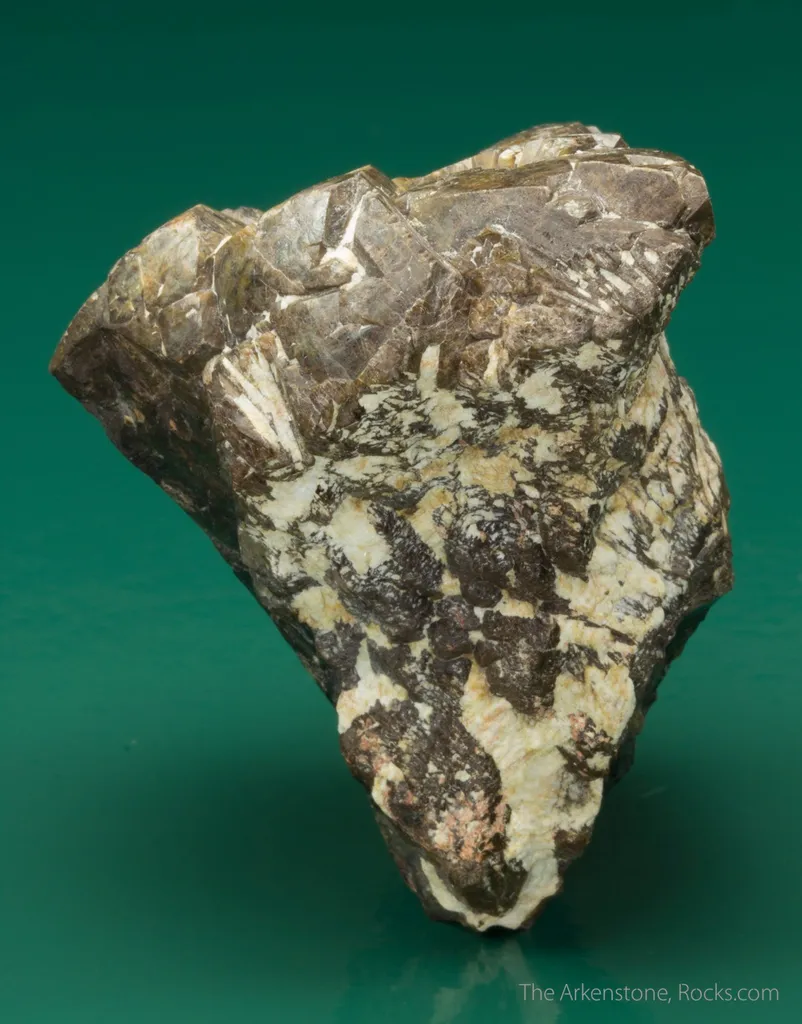 Zircon - image 3