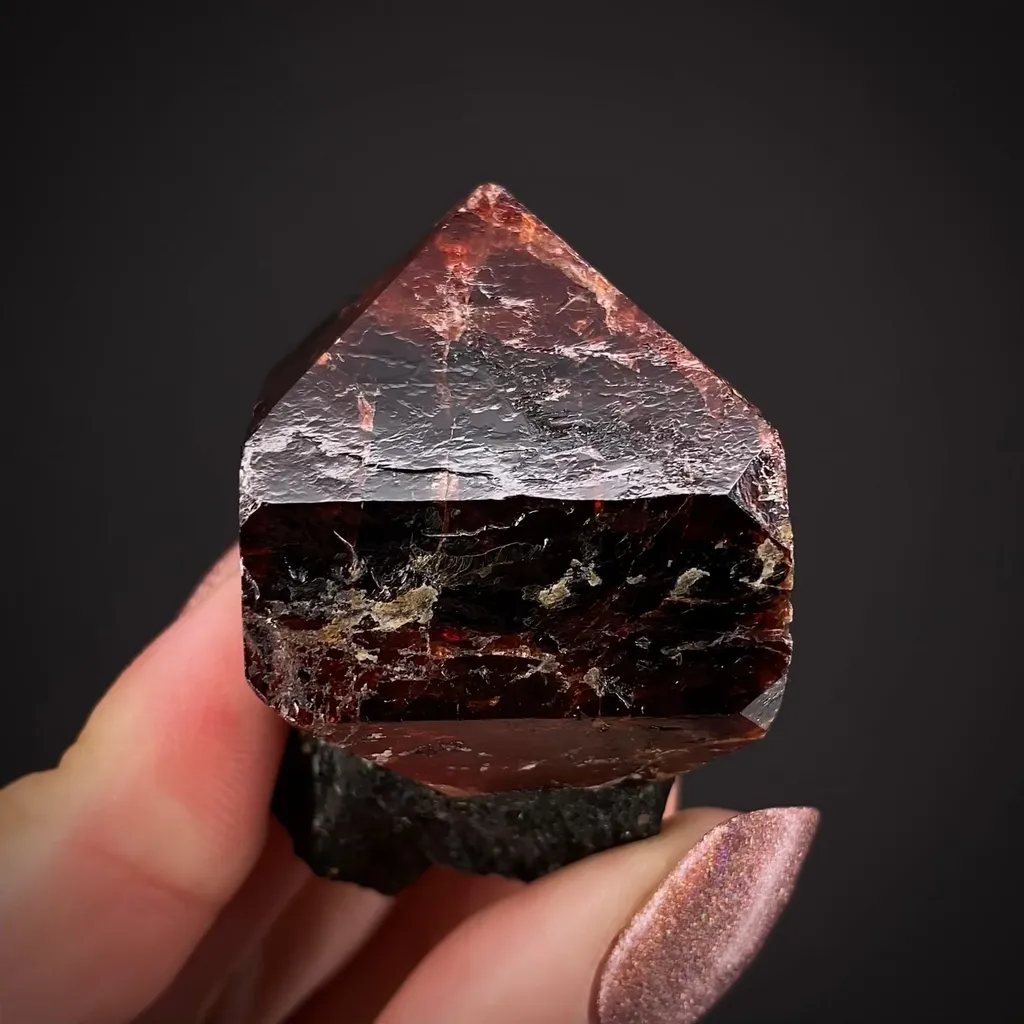 Zircon - image 2