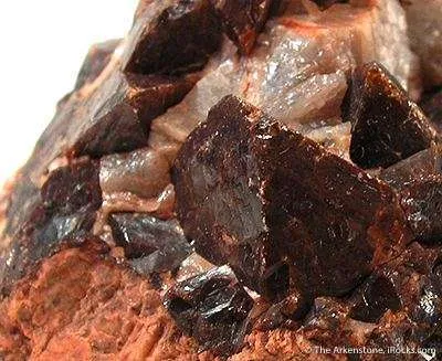 Zircon - image 3