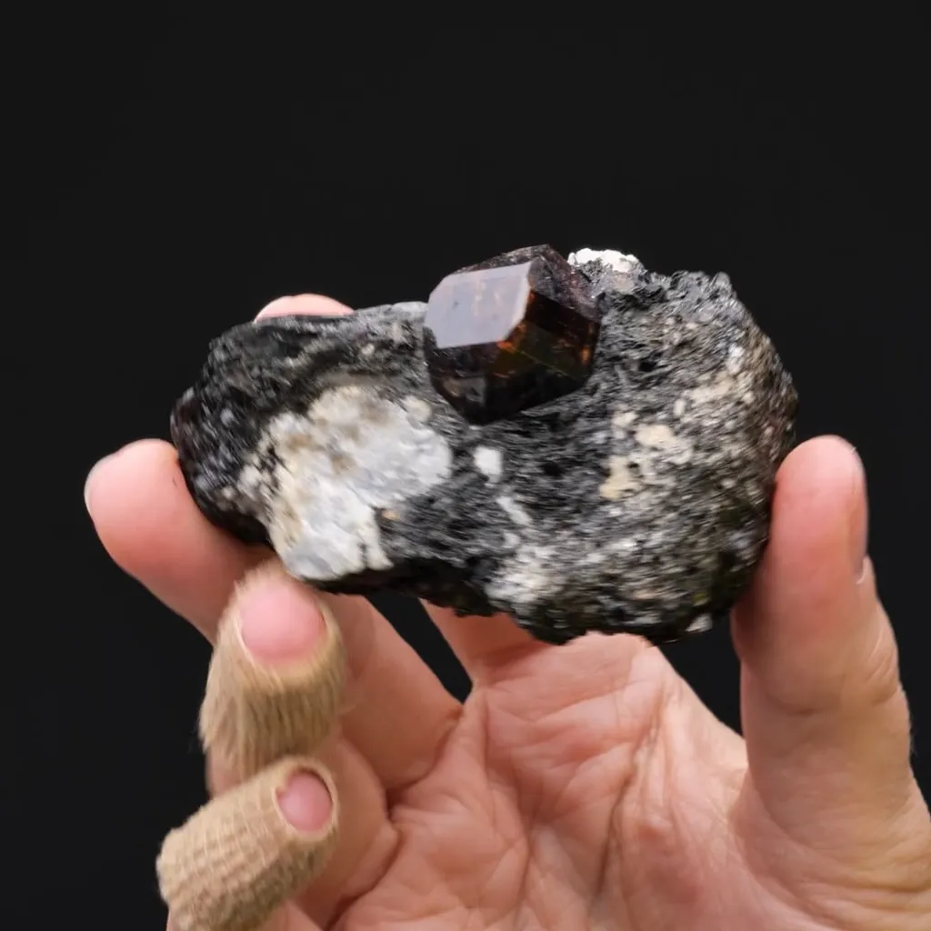 Zircon - image 2