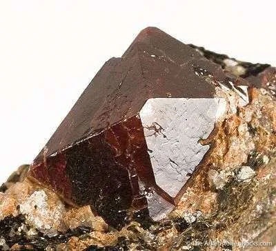 Zircon - image 2