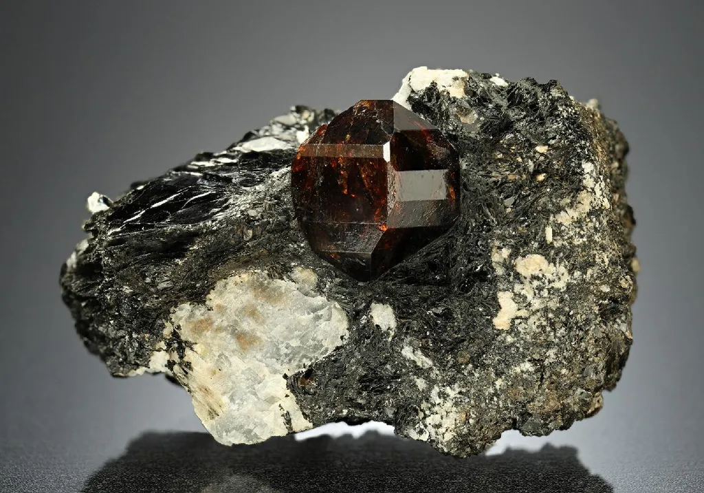 Zircon image