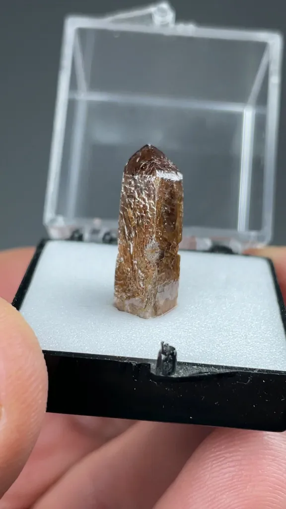 Zircon - image 2