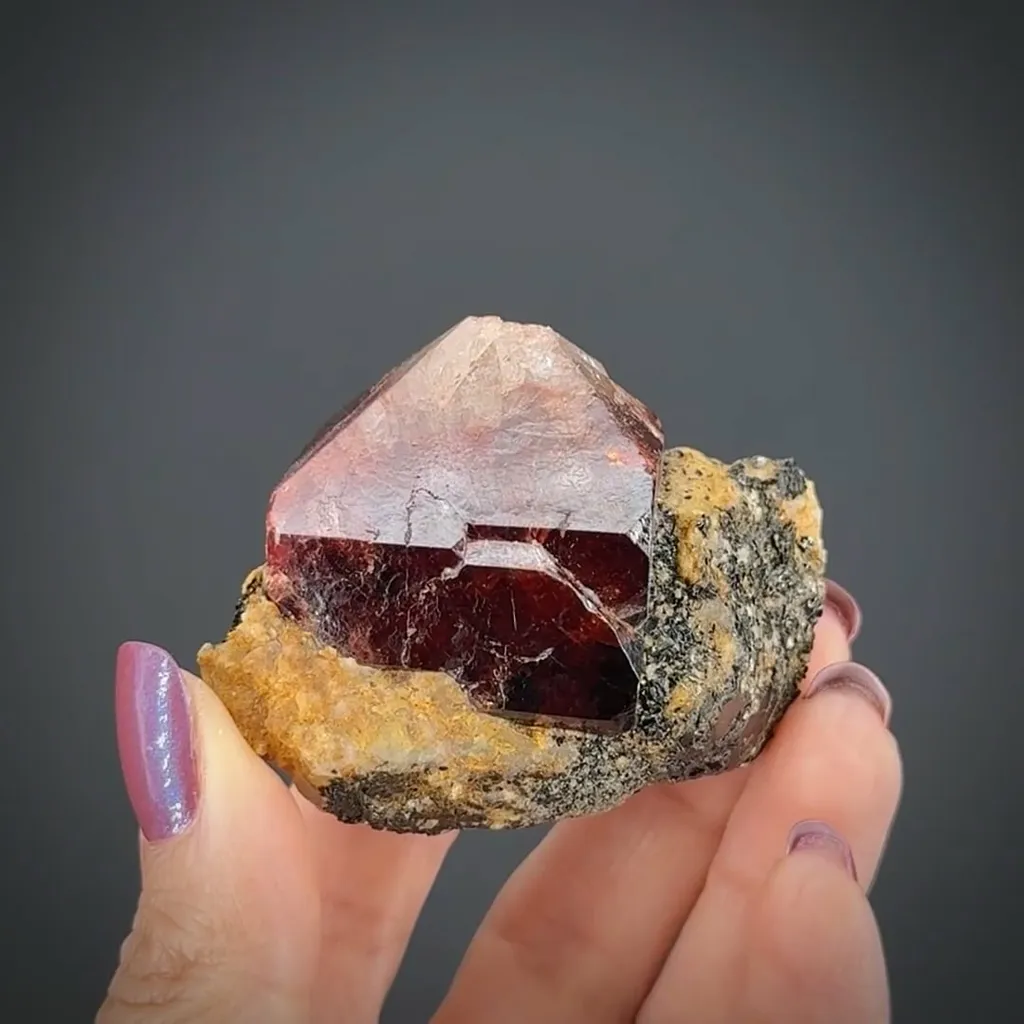 Zircon - image 2