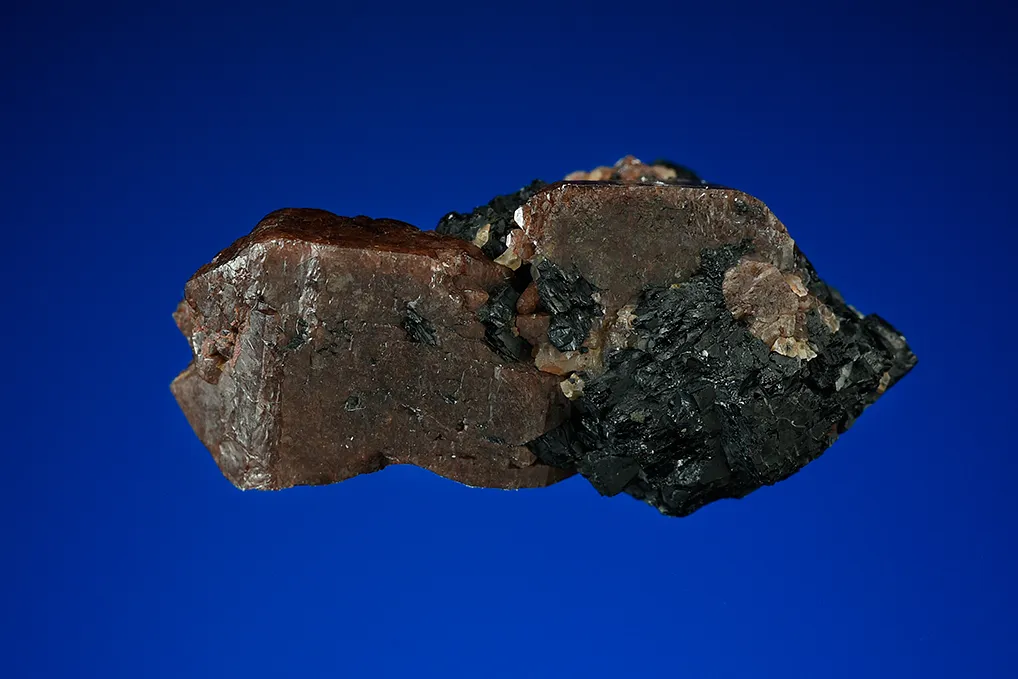 Zircon - image 2
