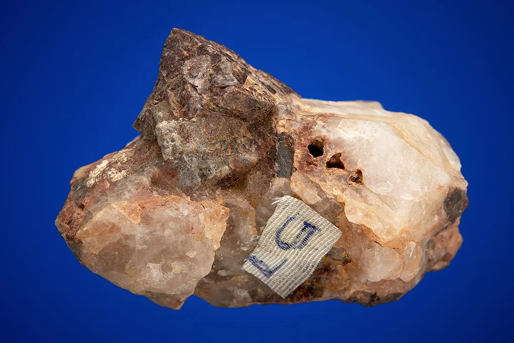 Zircon - image 3