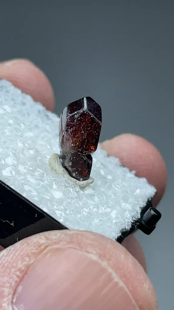 Zircon - image 2
