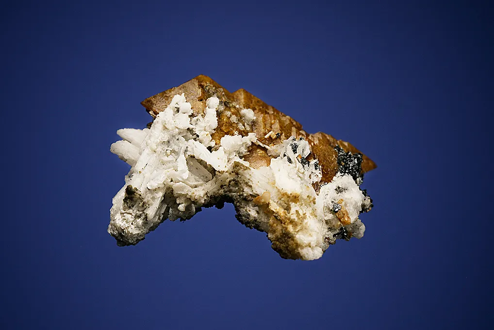 Zircon - image 4