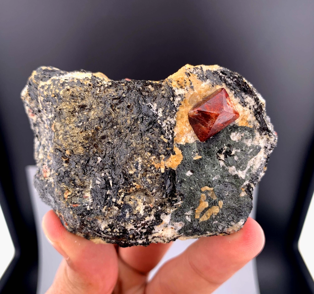 Zircon from Balochistan, Pakistan - image 3