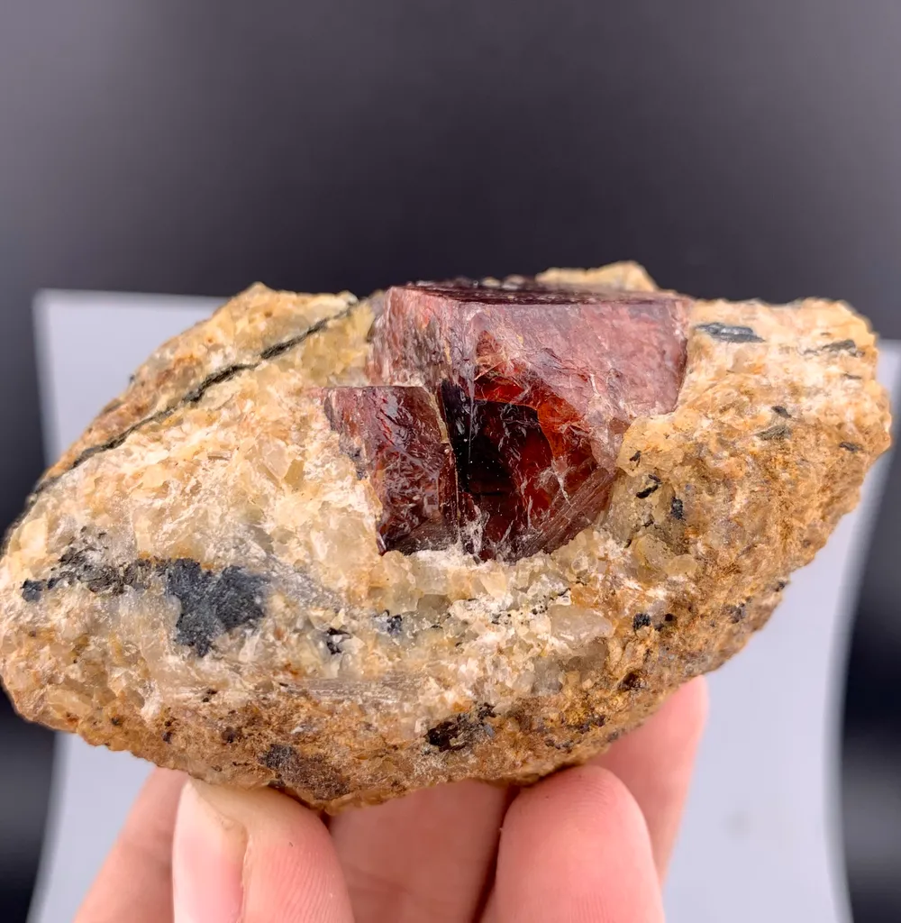 Zircon from Pakistan - image 10