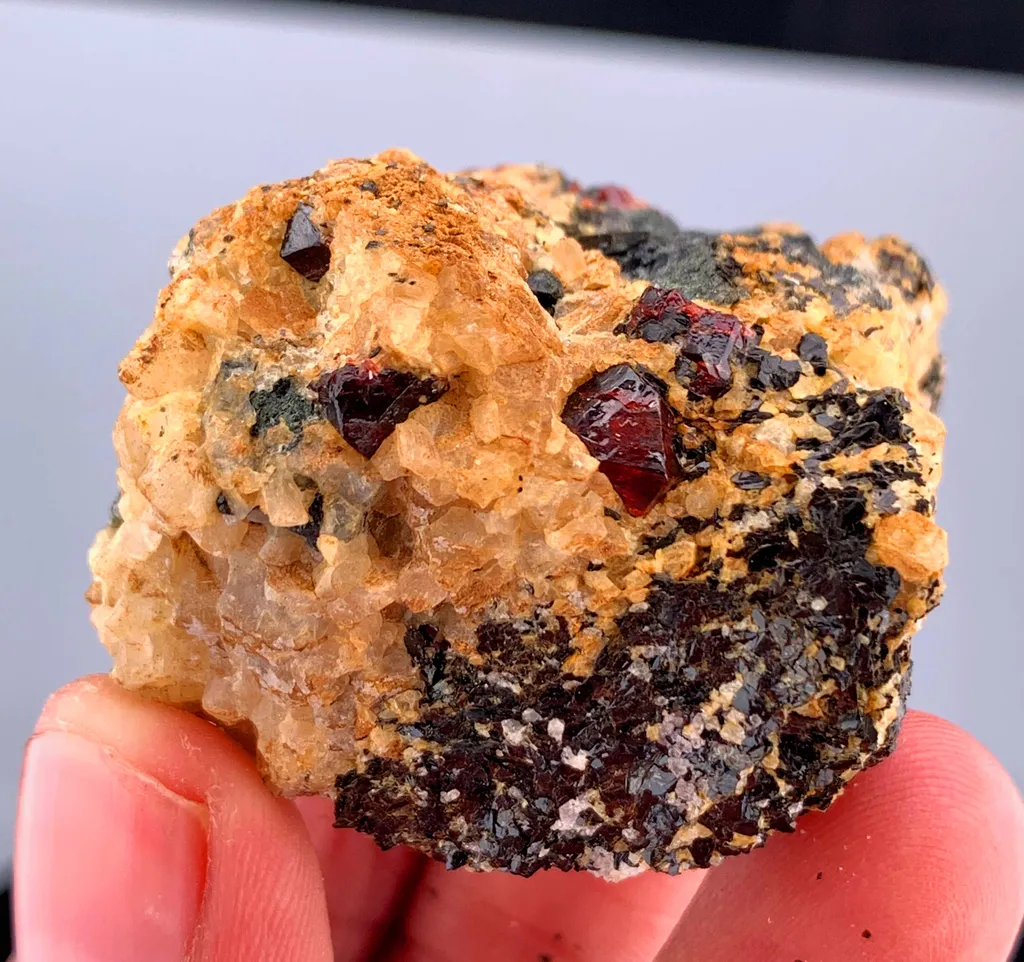 Zircon from Pakistan - image 10