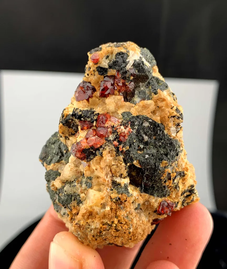 Zircon from Pakistan - image 3