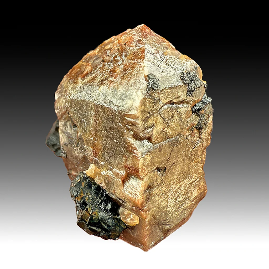 Zircon from Québec, Canada - image 1