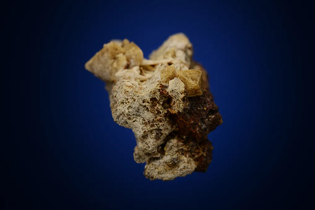 Zircon on Albite after Aegirine - image 5