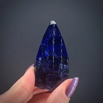 Zoisite var. Tanzanite